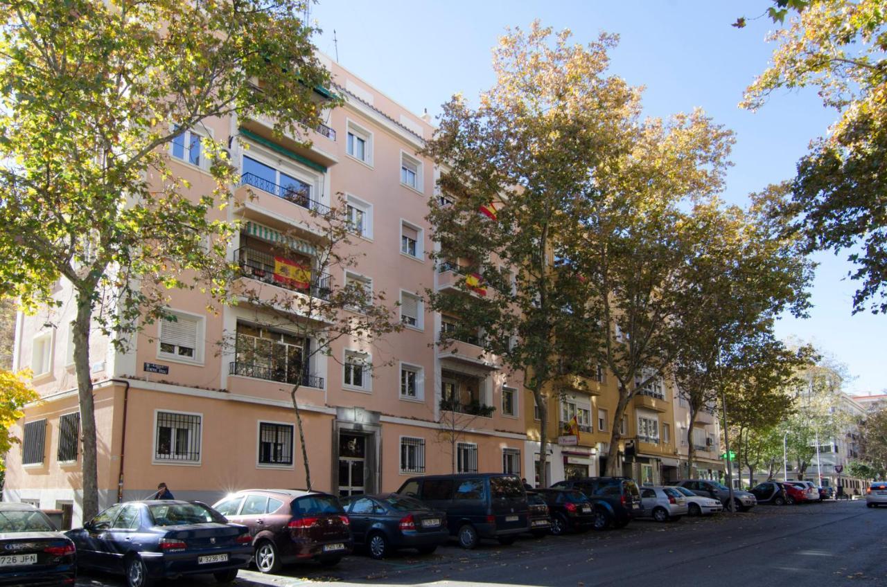 2 Bedrooms 2 Bathrooms Furnished - Bernabeu - Business Area With Terrace - Minty Stay Madrid Buitenkant foto