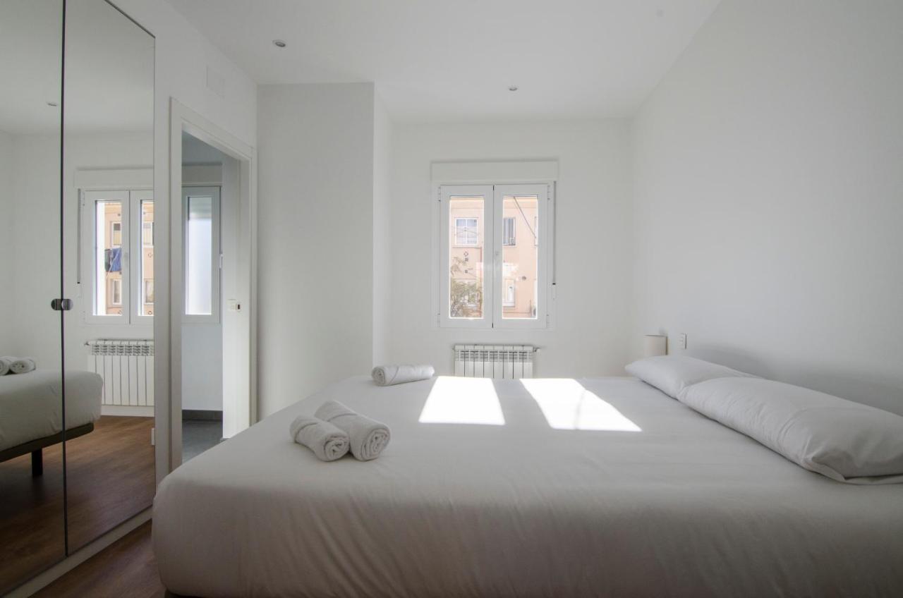 2 Bedrooms 2 Bathrooms Furnished - Bernabeu - Business Area With Terrace - Minty Stay Madrid Buitenkant foto