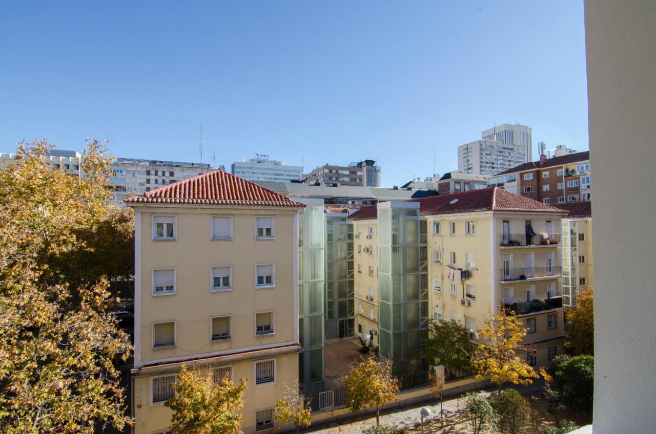 2 Bedrooms 2 Bathrooms Furnished - Bernabeu - Business Area With Terrace - Minty Stay Madrid Buitenkant foto