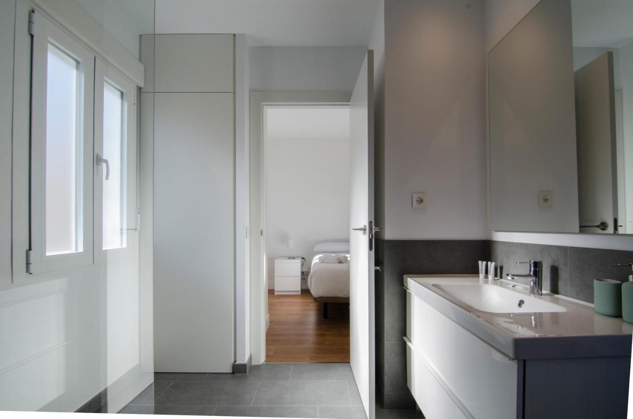 2 Bedrooms 2 Bathrooms Furnished - Bernabeu - Business Area With Terrace - Minty Stay Madrid Buitenkant foto