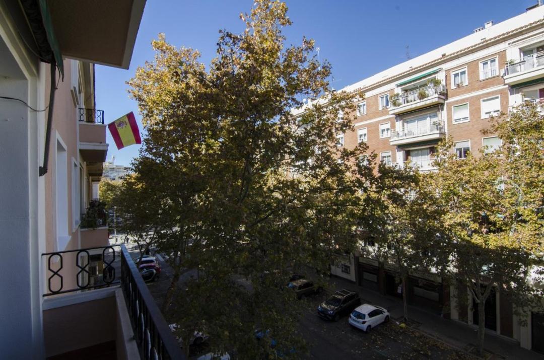2 Bedrooms 2 Bathrooms Furnished - Bernabeu - Business Area With Terrace - Minty Stay Madrid Buitenkant foto