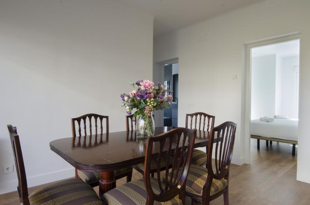 2 Bedrooms 2 Bathrooms Furnished - Bernabeu - Business Area With Terrace - Minty Stay Madrid Buitenkant foto