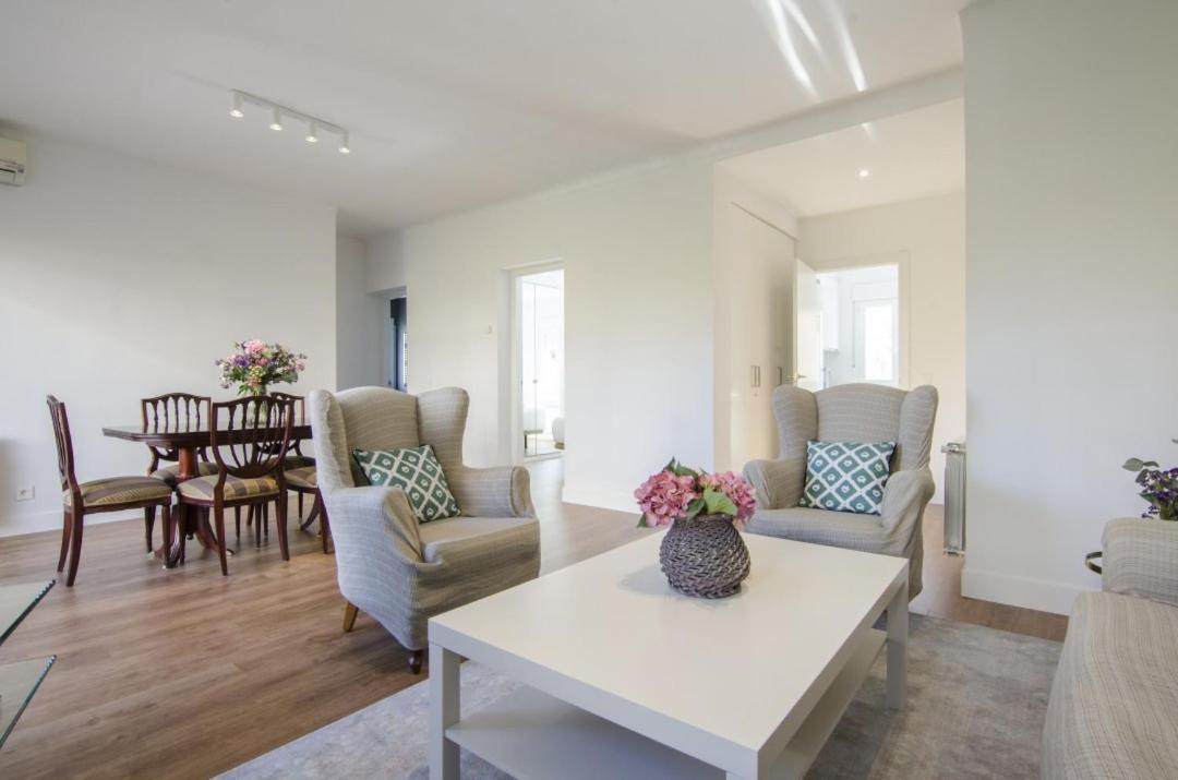 2 Bedrooms 2 Bathrooms Furnished - Bernabeu - Business Area With Terrace - Minty Stay Madrid Buitenkant foto